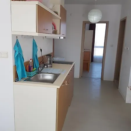 Rainbow 3 Lägenhet Slăntjev Brjag